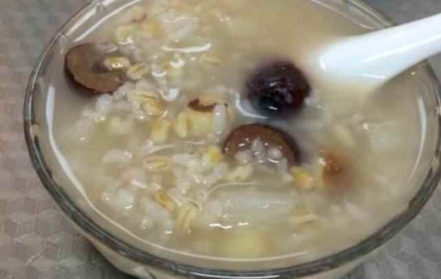 莲子粥的做法