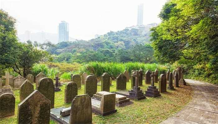 周公解梦梦见人死了