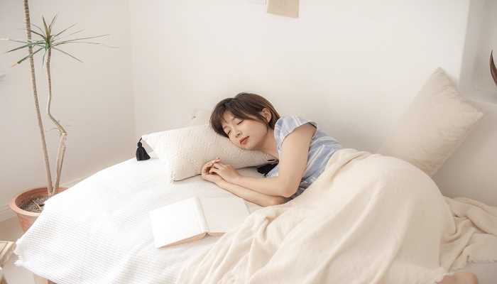 女人梦见摘绿色的瓜