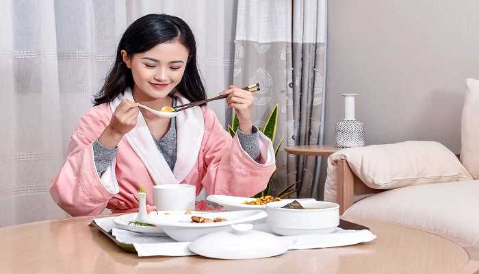 梦见女人