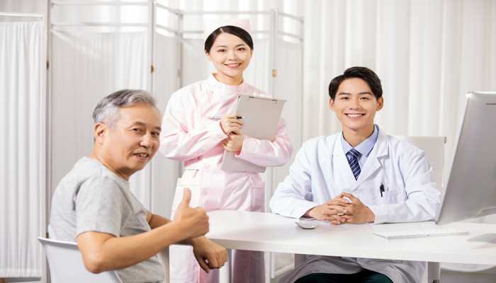 梦见看病