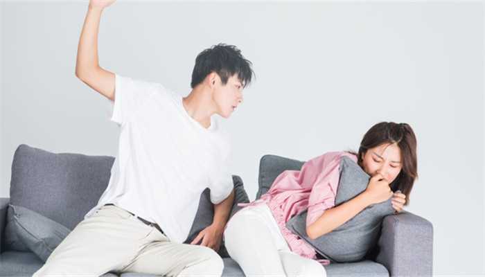 梦见和陌生人打架是什么意思(职场新人梦见和陌生人打架)