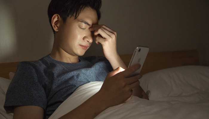 梦见男朋友微信和别人聊暧昧(梦见男友跟别人微信暧昧)