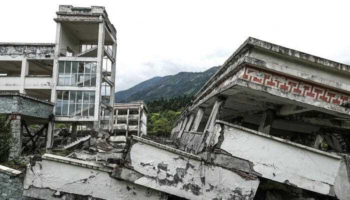 梦见地震