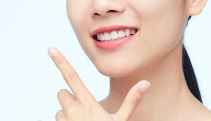 女性梦见自己门牙掉了