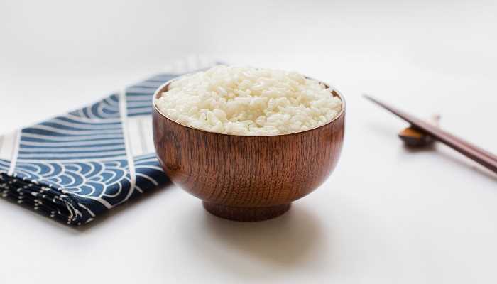 梦见吃大米饭是什么意思(梦见吃大米饭的梦境解析)