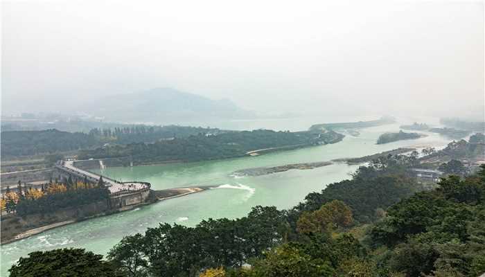 梦见大河涨水是什么意思