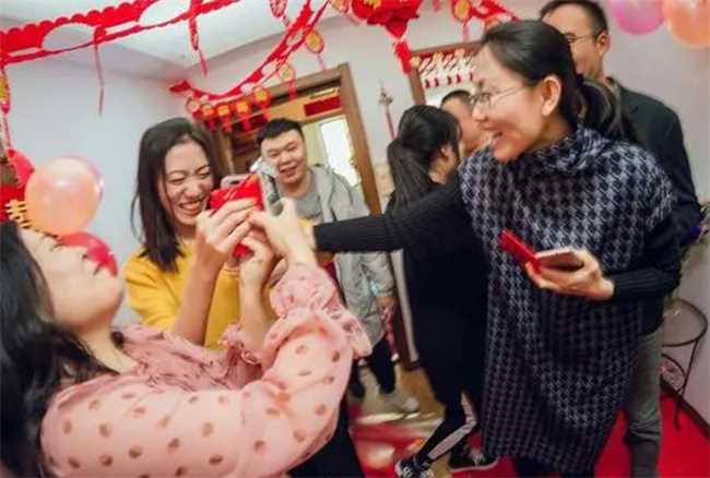 结婚满月要回门吗(结婚满月一定要回家吗)