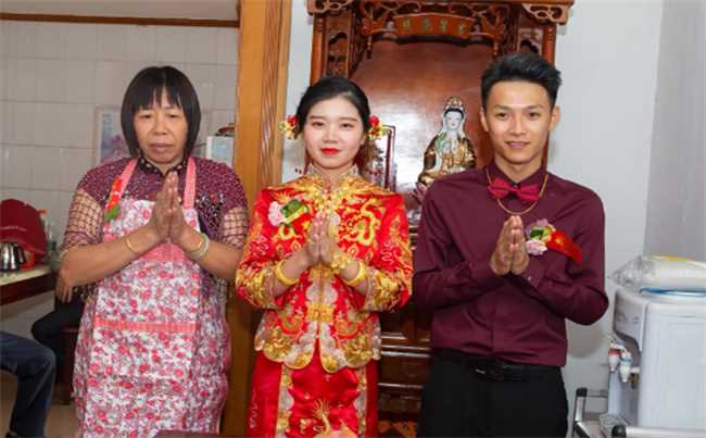 结婚一定先拜祖先吗(结婚出发前为啥要拜祖)