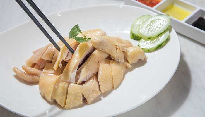 白斩鸡是什么鸡(白斩鸡是什么鸡做的)