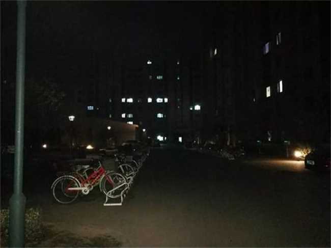 为什么小区经常夏天停电(为何小区经常夏天停电有些小区)