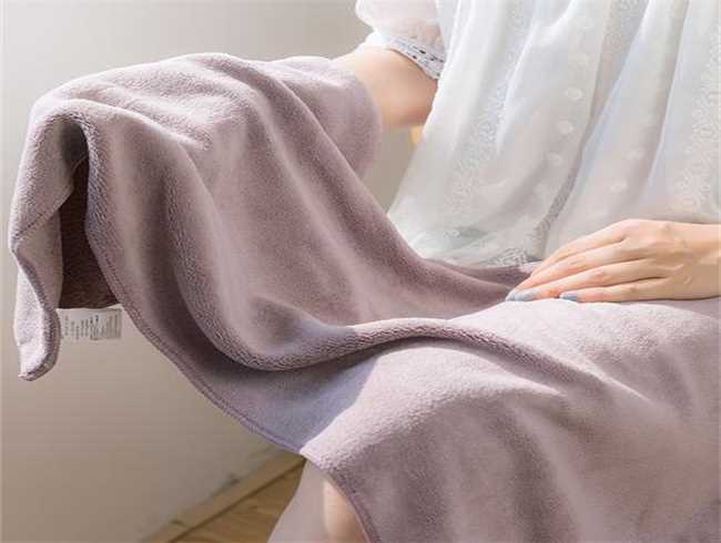 怎么使衣服快速干(使衣服快速干的方法在我国的南方)