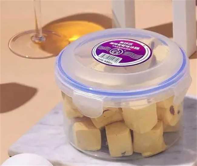 索菲亚冰淇淋的盒子可以进微波炉吗(索菲亚冰淇淋的盒子可以微波加热吗)