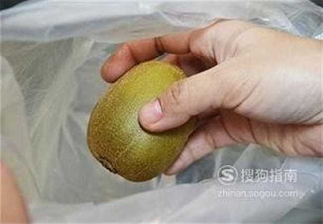 猕猴桃用塑料袋密封保存好吗(猕猴桃放冰箱要装袋子密封吗)
