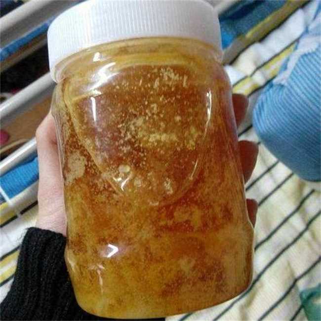 买蜂蜜不开盖辨别真假(不开盖怎样辨别蜂蜜真假)