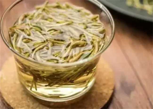 金银花是蒸好还是不蒸好(金银花蒸过和没蒸过的效果哪个好)