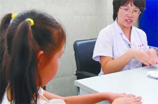 未成年可以一个人去看心理医生吗(未成年能一个人去看心理医生吗)