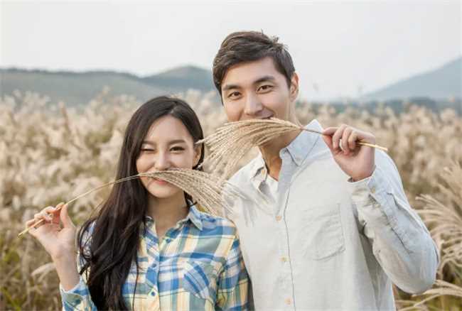 女人哪里长痣儿女有出息(子女出息痣长在什么地方)