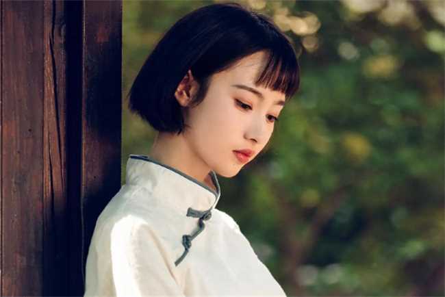 天生少奶奶命的三颗痣
