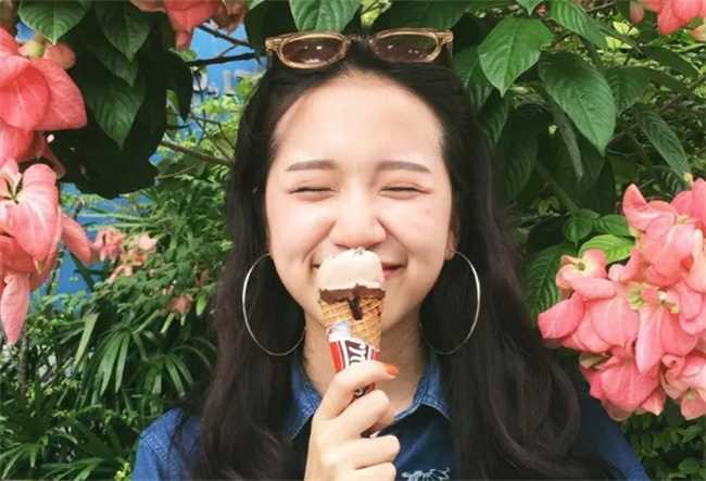 割双眼皮会影响运气吗(割双眼皮会不会影响运气)