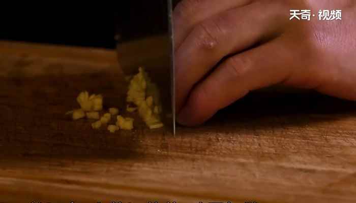 大虾炒饭的做法(大虾炒饭的做法大全网红)