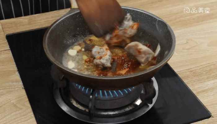 土豆烧排骨的做法(土豆怎么做好吃)