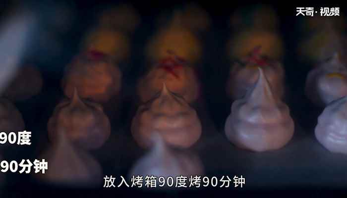 蛋白糖怎么做(鸡蛋清70克白糖90克、柠檬水3克、使用色素少许)