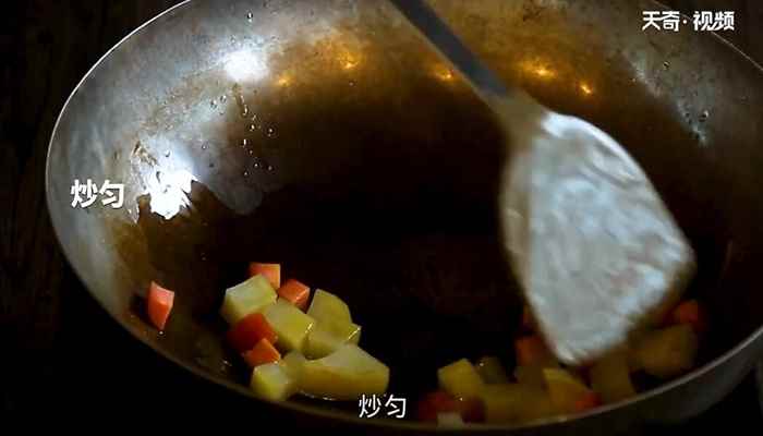 土豆牛腩饭的做法(土豆牛腩饭的做法大全窍门)