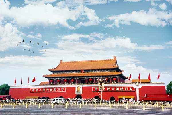 北京有哪些好玩的地方(北京好玩的地方有故宫、八达岭长城、颐和园、天安门广场、圆明园)