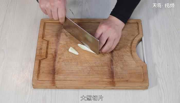 炒南瓜的做法(嫩南瓜怎么做好吃)