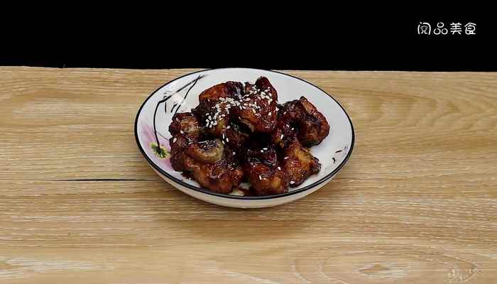 香酥排骨的做法(排骨200克、油适量、盐1茶匙、姜1块、料酒)