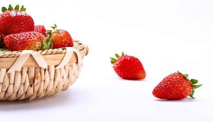 草莓用英语怎么读(草莓的英语是strawberries)