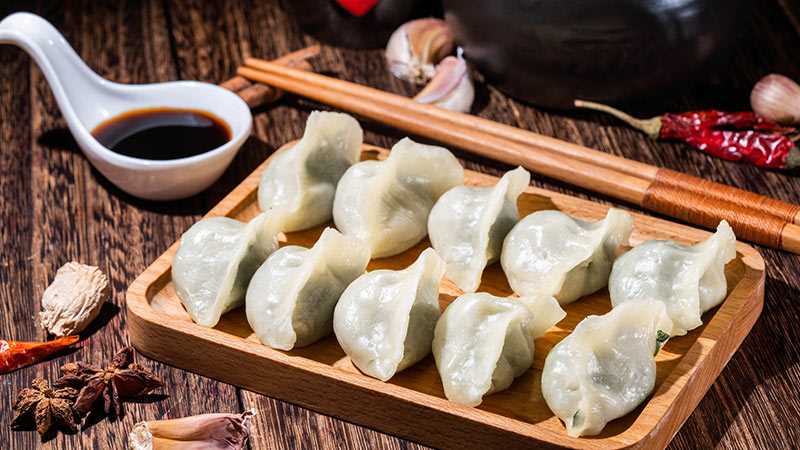 饺子800.jpg 饺子热量高吗(饺子热量高吗减肥期间可以吃吗)