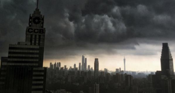 武汉大暴雨白天变黑夜(气象条件、城市建设和环境污染等原因)