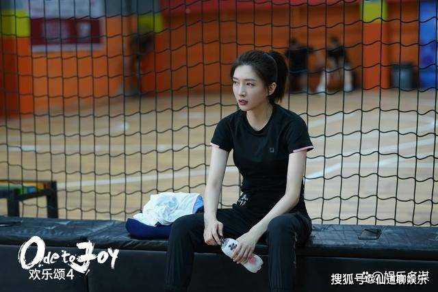 《欢乐颂4》朱喆被父母包办婚姻 100万嫁给村长傻儿子,太窒息了