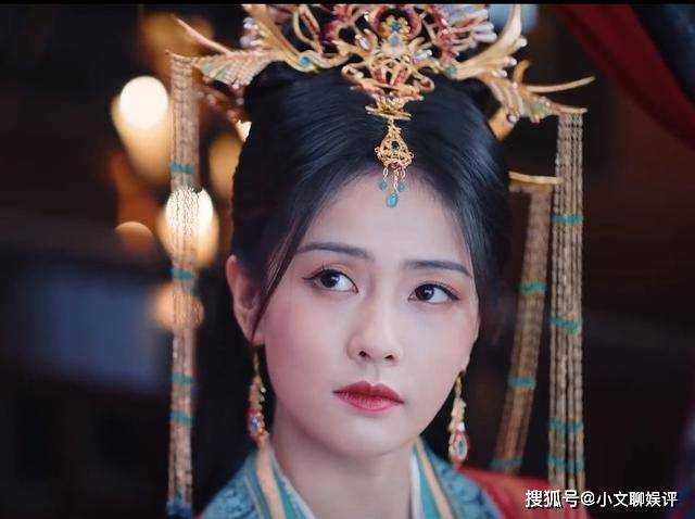 《长月烬明》沧九旻黎苏苏仙门大婚 华丽造型美翻九重天，甜齁了