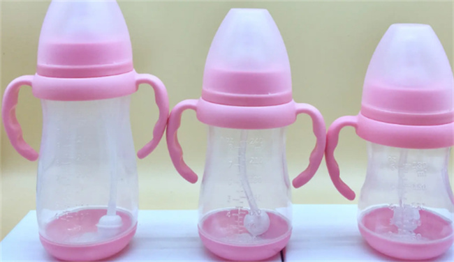 不消毒清洗奶瓶的正确方法 奶瓶不消毒给宝宝带来什么危害