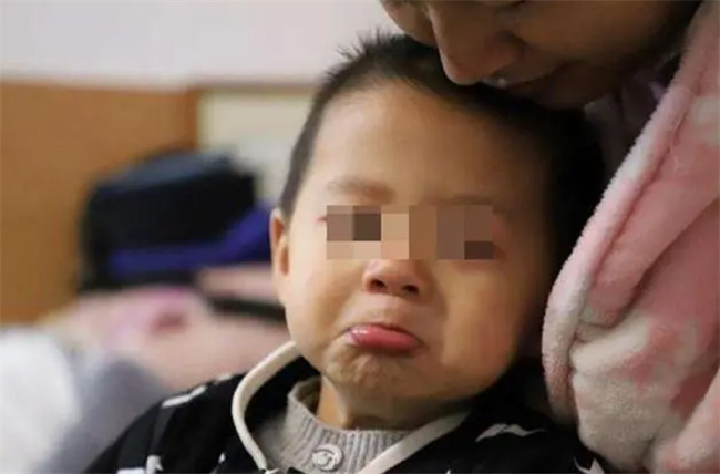 有了孩子后 是继续工作 还是辞职带娃 妈妈的决定影响娃成长