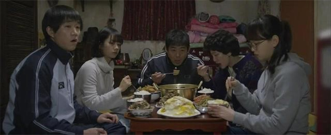 多子女家庭中 排行这个位置的孩子最“命苦” 很多家长不自知