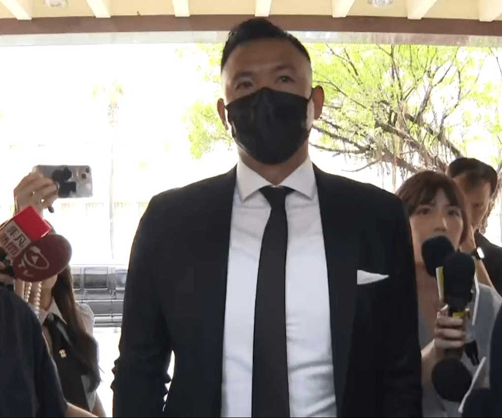 陈建州神隐50天后现身出庭 神态轻松再次强调用法律捍卫清白