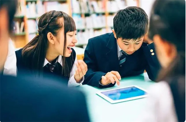 谁说小孩子“不懂感情” 孩子的感情世界 比你想象中纯粹