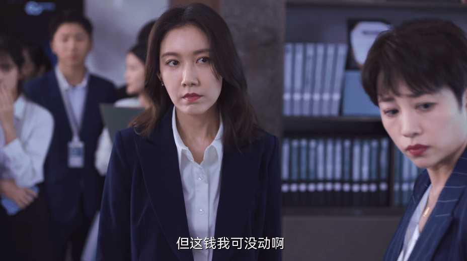 她的城:李英男屡屡受挫险跳楼自杀,撞见高总芊芊偷情 局面迎来转机