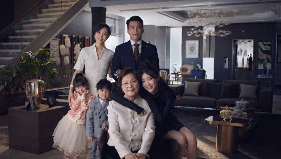 《她的城》恶人自有恶人磨!艾英利用姜楠揭露谢长江外遇之事 李英男再受挫折