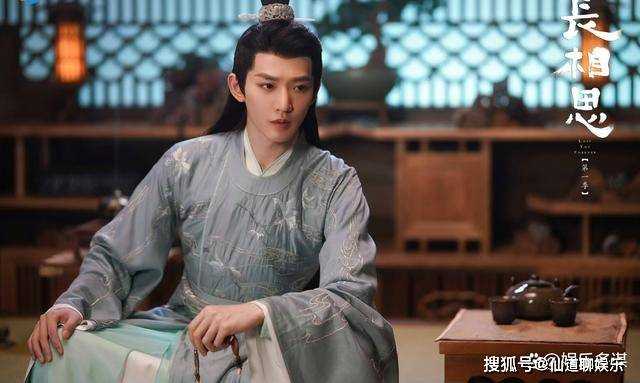 《长相思》西炎王退位遭暗杀，临终遗言令小夭称帝 相柳璟被收后宫