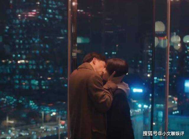 《一路朝阳》王阳李兰迪办公室拥吻,被高叶撞破太尴尬 王菊想钻地缝
