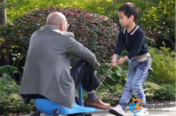 孩子被爷爷奶奶惯坏了怎么办 被老人惯坏的孩子应该怎么纠正