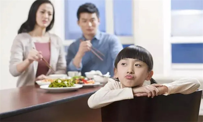 孩子的依赖心强 什么事都要大人帮忙 该怎么办