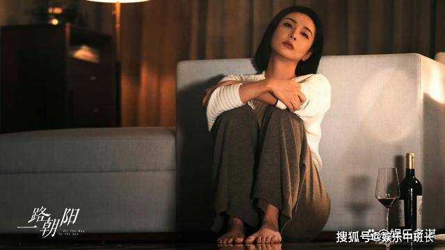 《一路朝阳》黎光追妻连连失败，吴剑秋亲自下场助攻 李慕嘉羞红了脸