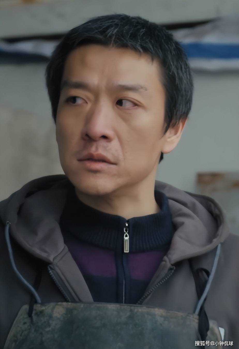 《狂飙》老默新剧依然卖鱼 来感受这扑面而来的压迫感!
