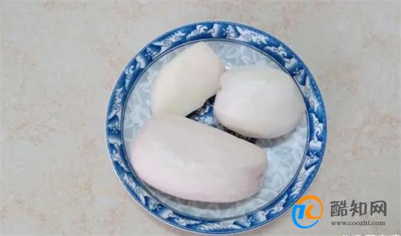 莲藕荷包豆腊肉汤这样做,好吃又营养,老人孩子都喜欢
